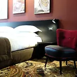 Hotel Helussi París