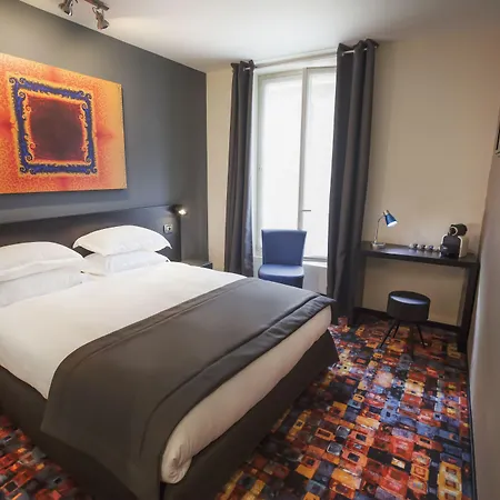 Helussi Szálloda Párizs