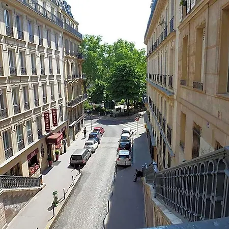 Helussi París