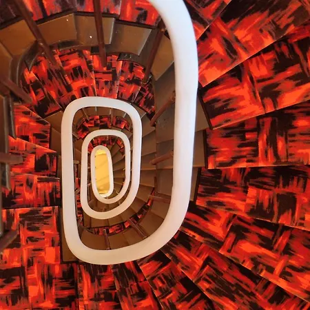 エルッシオテル ホテル 3*