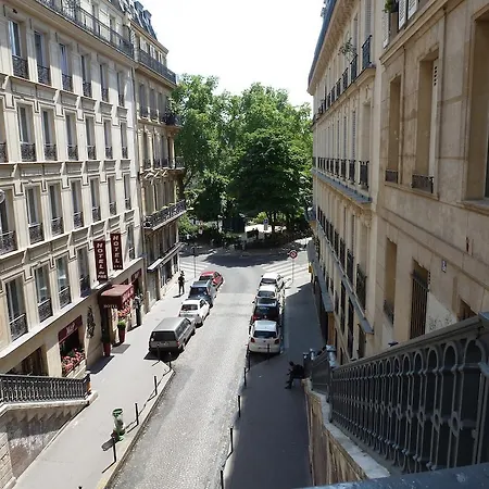 Helussi 3* París