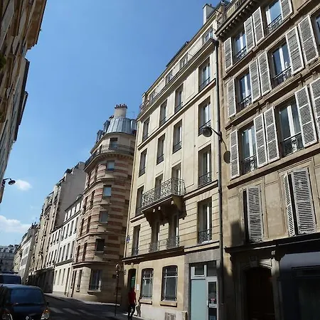 エルッシオテル ホテル パリ