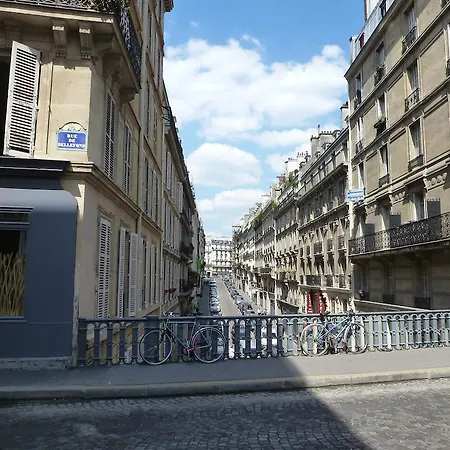 Helussi París