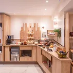 酒店 赫鲁斯酒店 3*