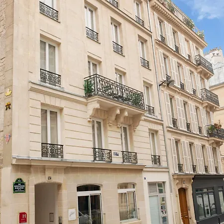 Helussi Paris