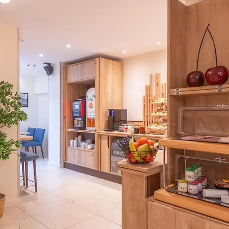 Otel Helussi 3*