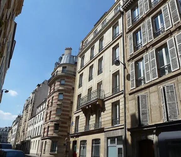 Helussi Hotel Paryż